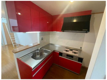 キッチン　L型キッチンはキッチン内で作業動線が短く、作業スペースが広く使えます◎