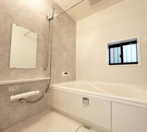 �����@���C���₷�����t���ł���
����L�΂���o�X�^�u�ŁA�������1���̔�������܂�(��^^��)