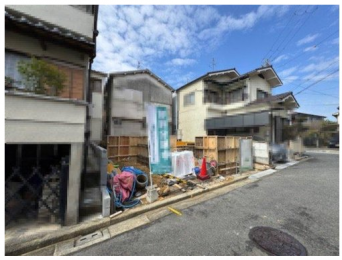 �O�ʓ��H�܂ތ��n�ʐ^�@�y�v���C�o�V�[�����2�KLDK�z
LDK16.5���͐H����������ATV�����Ȃ��犰����Ƒ��̉��K��Ԃ�(��^^��)